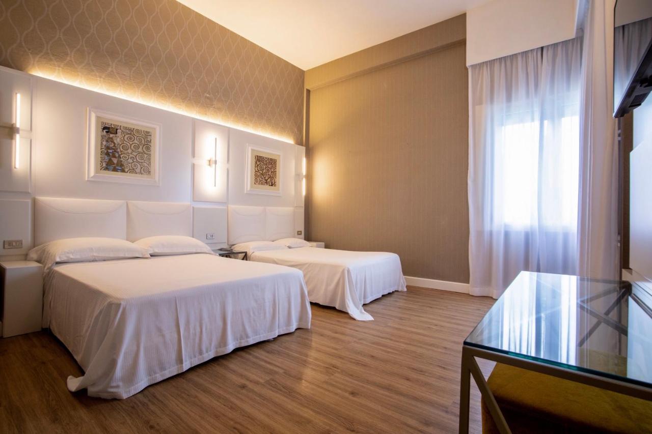 Villa Adriatica Ambienthotels Rímini Exterior foto