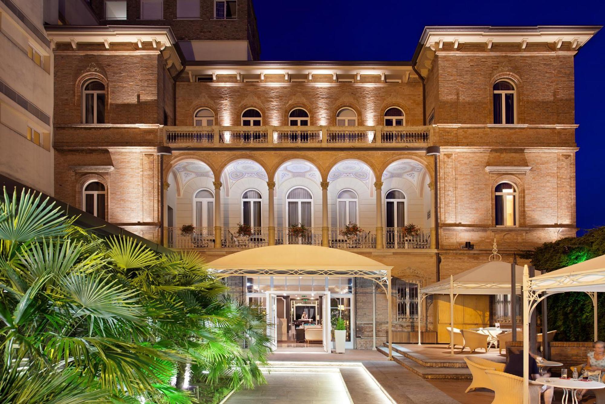 Villa Adriatica Ambienthotels Rímini Exterior foto