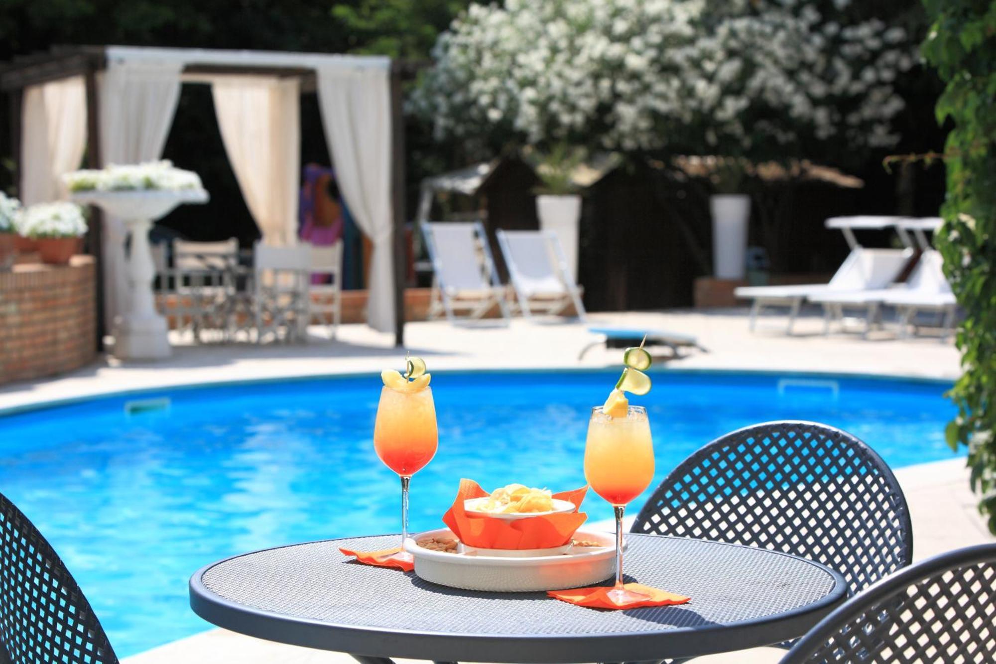 Villa Adriatica Ambienthotels Rímini Exterior foto